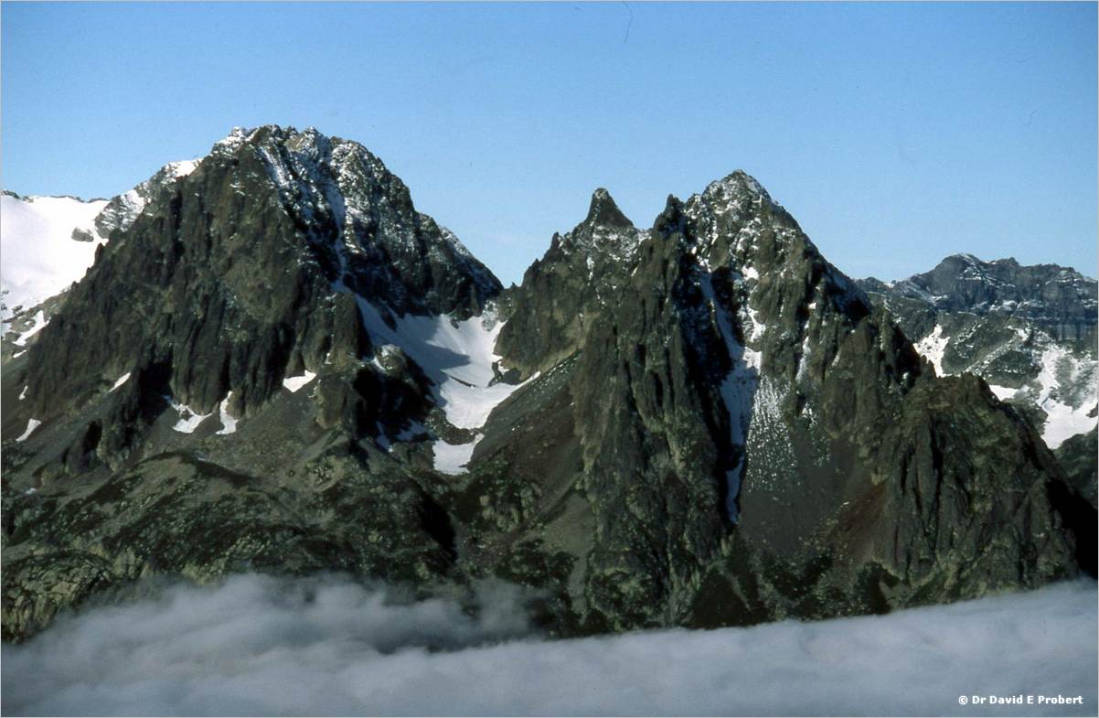 image021