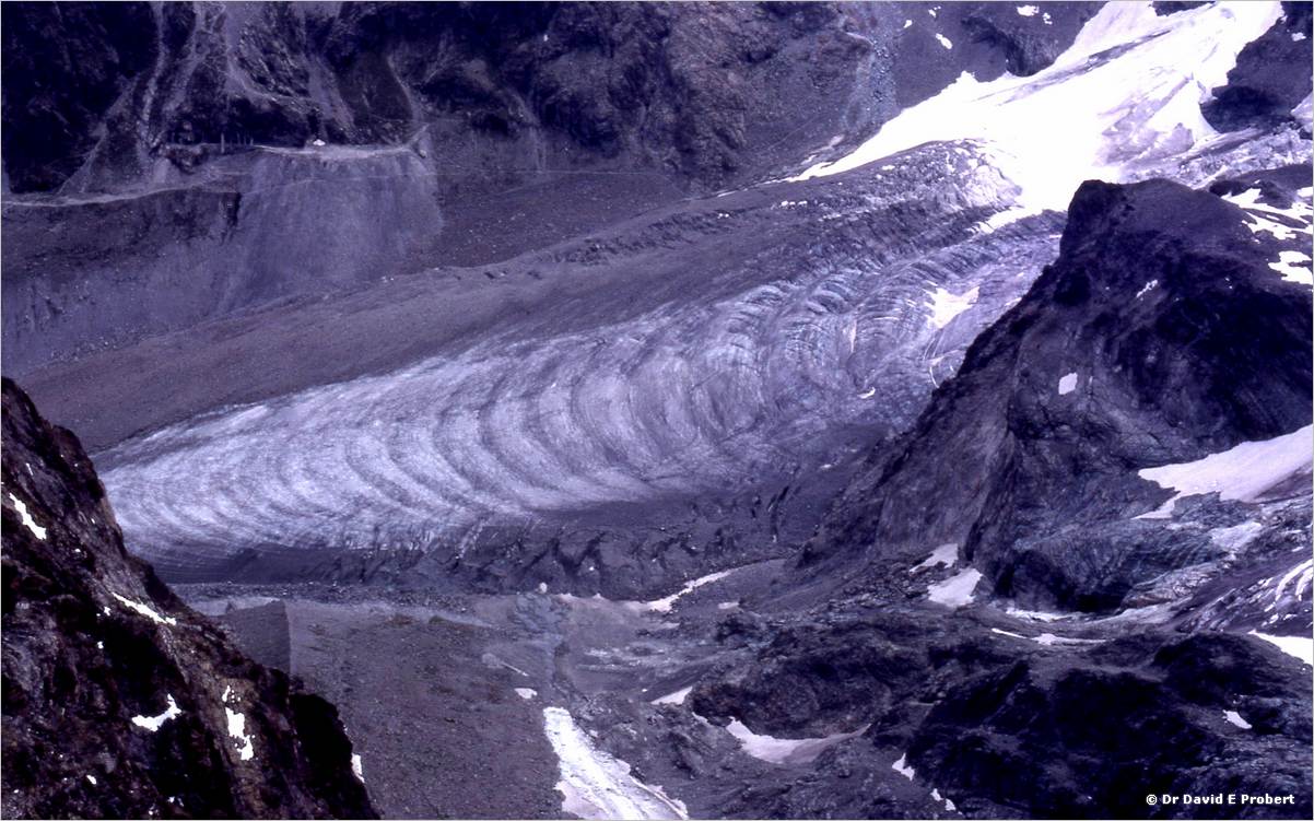 image022