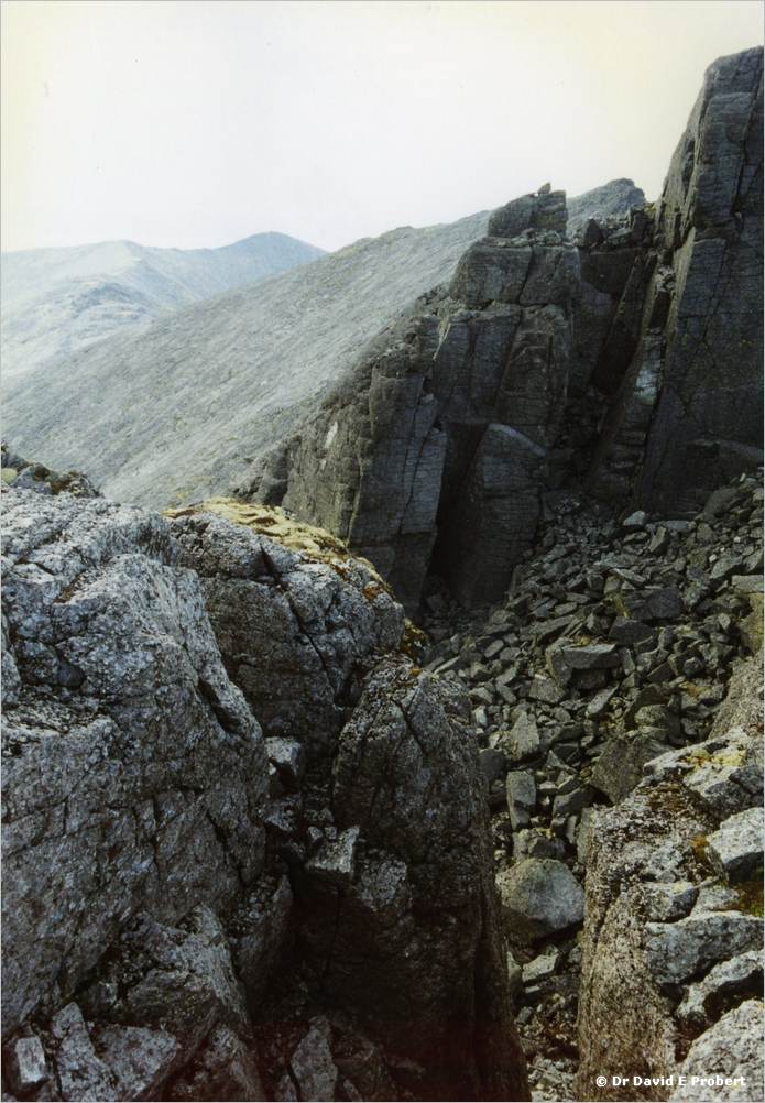 image033