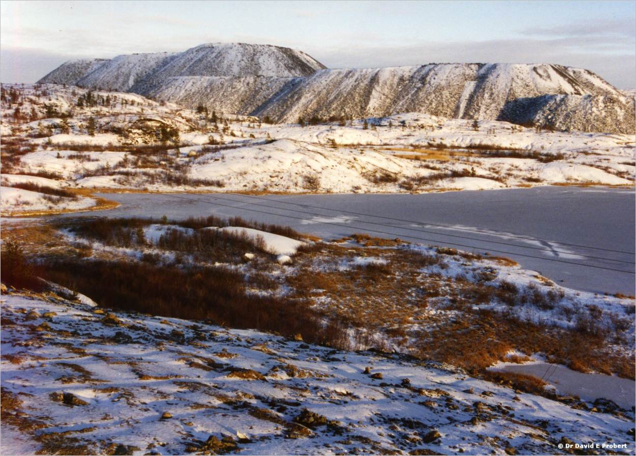 image025