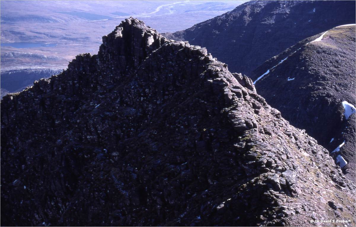 image015