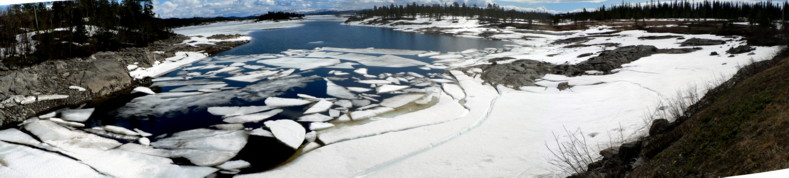 Melting Ice near to Juvuln Lake - Jamtland - 7th May 2007